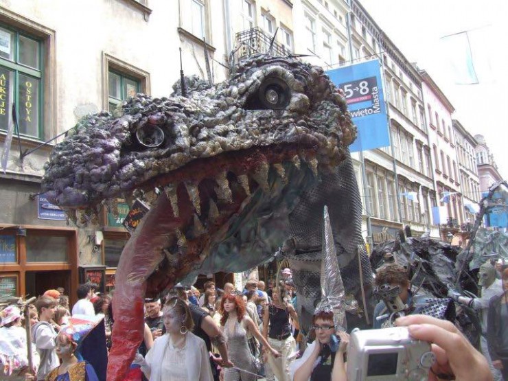  krakow-festivals-dragon