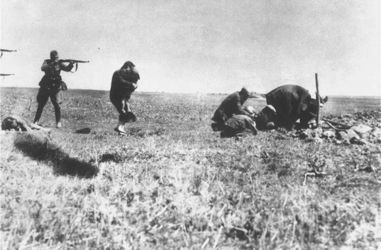 Jew_Killings_in_Ivangorod_(1942)