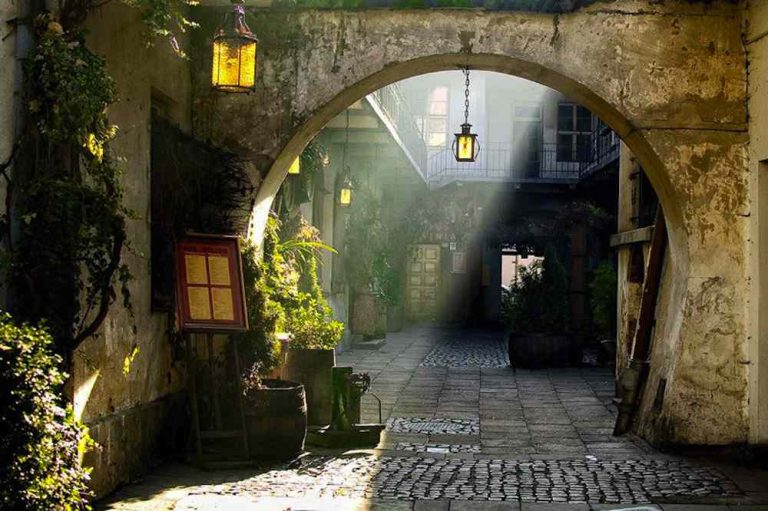 krakow-attractions-jewish-district krakow-attractions-jewish-district