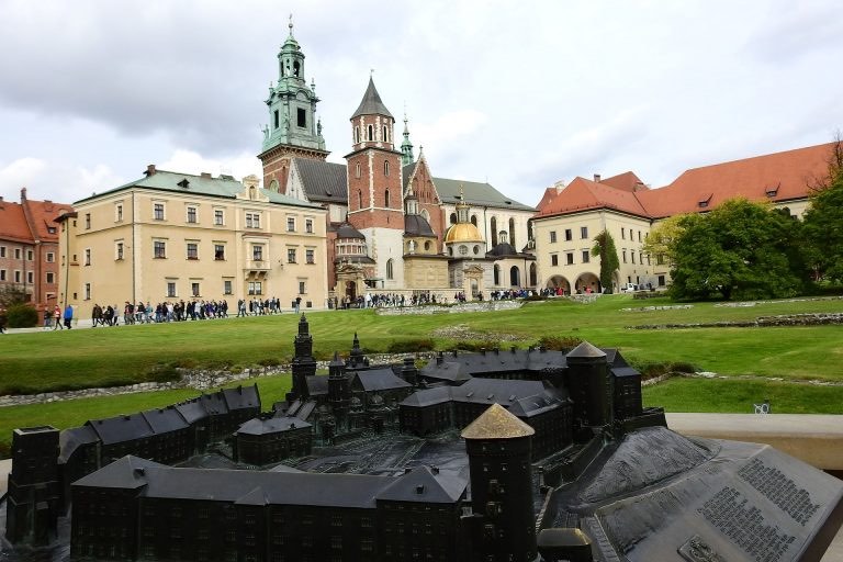 what-to-visit-in-krakow-wawel what-to-visit-in-krakow-wawel