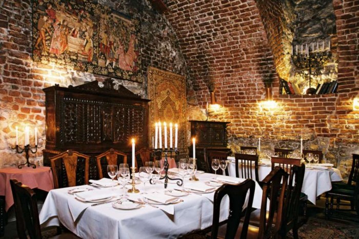 Krakow Restaurants Cyrano de Begarac