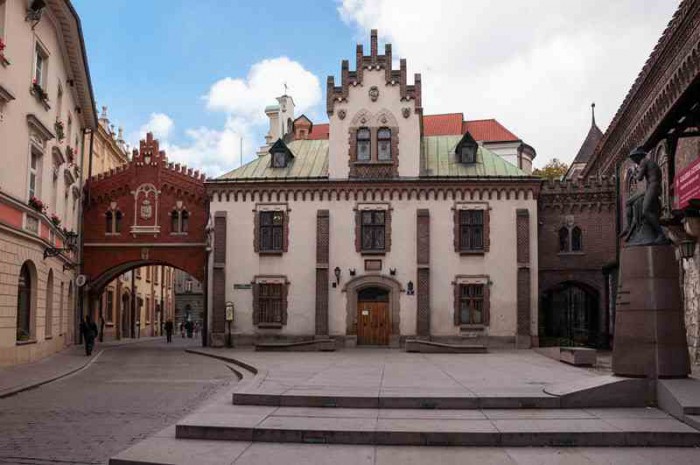 lady-with-an-ermine-museum