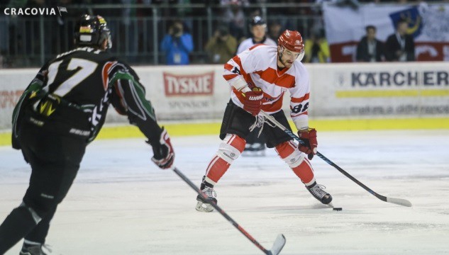 krakow_ice_rink_hockey