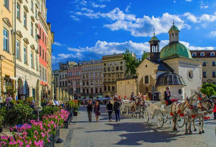 krakow-attractions-main-market-square