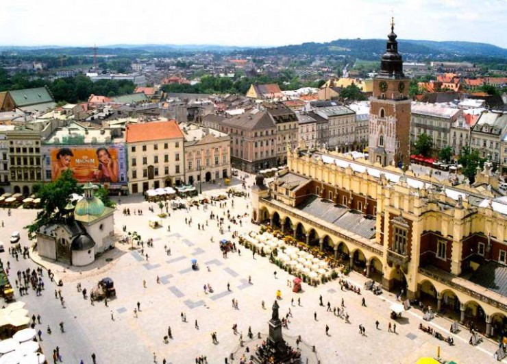 visit-krakow-main-market-square