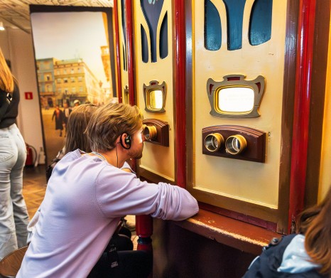 Schindler's Factory Museum Guided Tour with Official Guide