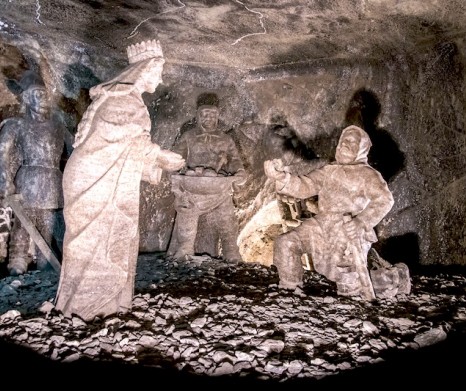 Wieliczka Salt Mine Guided Tour (Spanish, Italian, French, German) From Krakow - Private Transport