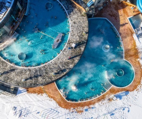 From Krakow: Zakopane Day Trip with Thermal Pools & Gubałówka Funicular Ride