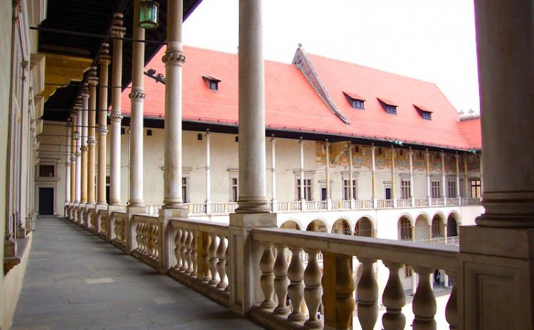 Wawel-castle-inside